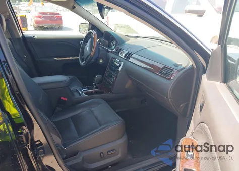 2008 Ford Taurus Limited z USA, uszkodzony, nr VIN 1FAHP25W18G181626